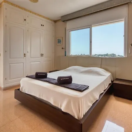 Costacabana - Valentina Villa *