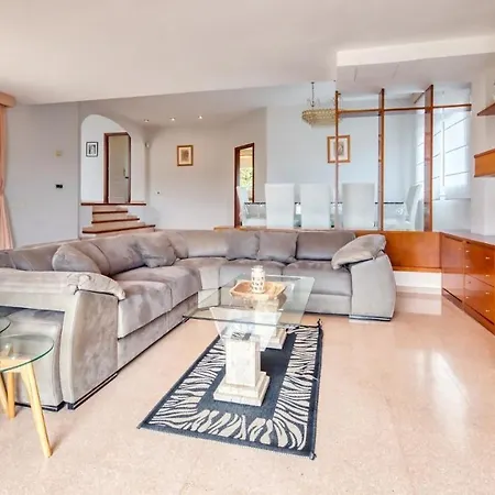 Costacabana - Valentina *